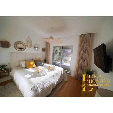 Luxury By Localhosting דירה *