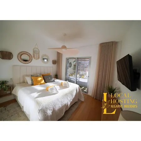 Luxury By Localhosting אלבופיירה